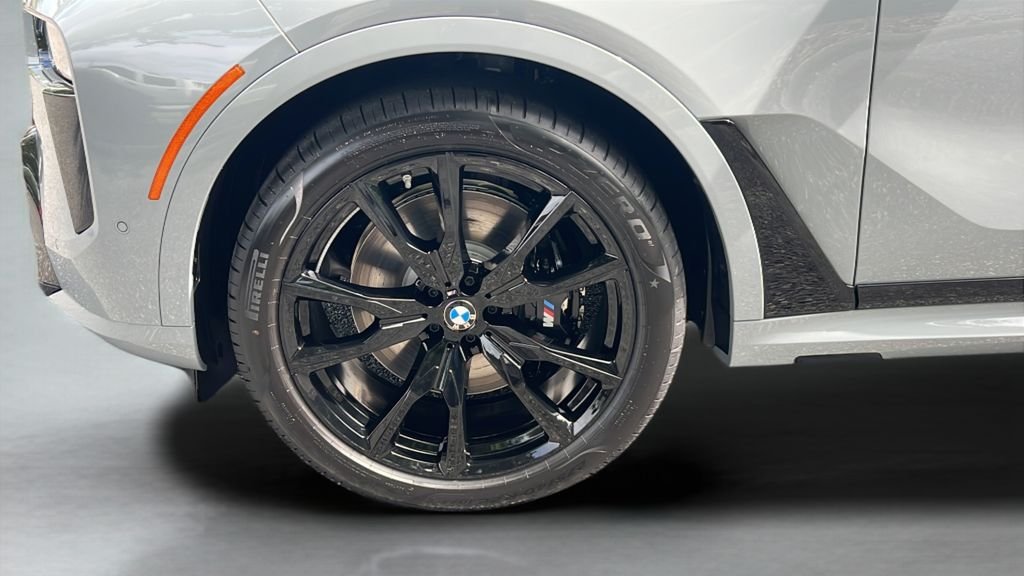 New 2027 Brooklyn Grey Metallic BMW M60i image 27