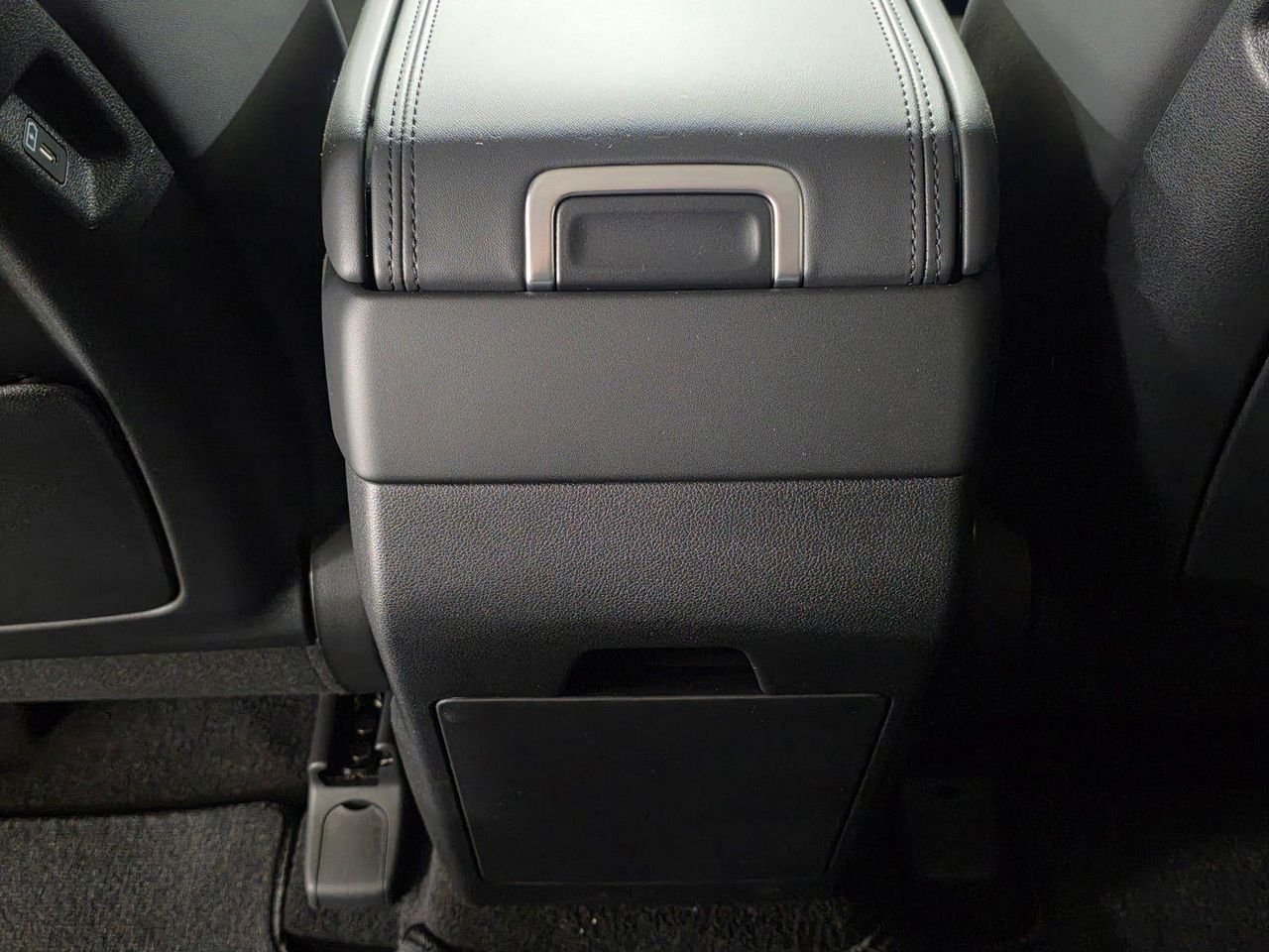 New 2026 Rockwood Green Hyundai SEL FWD image 17