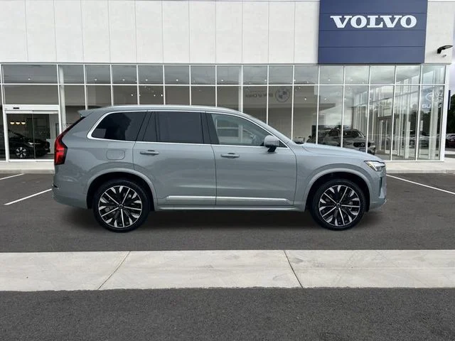 2026 Volvo XC90 Plus - Photo 8