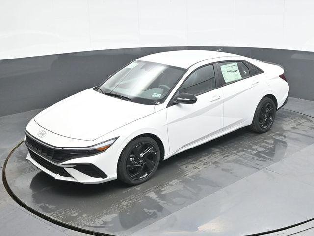 New 2026 White Hyundai SEL Sport image 13