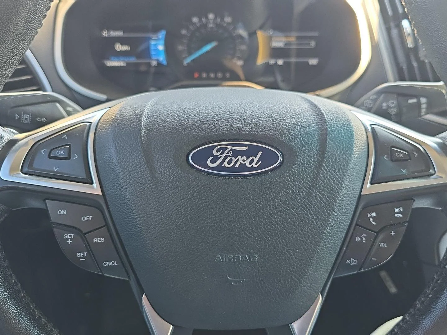 Used 2020 Oxford White Ford SEL image 12