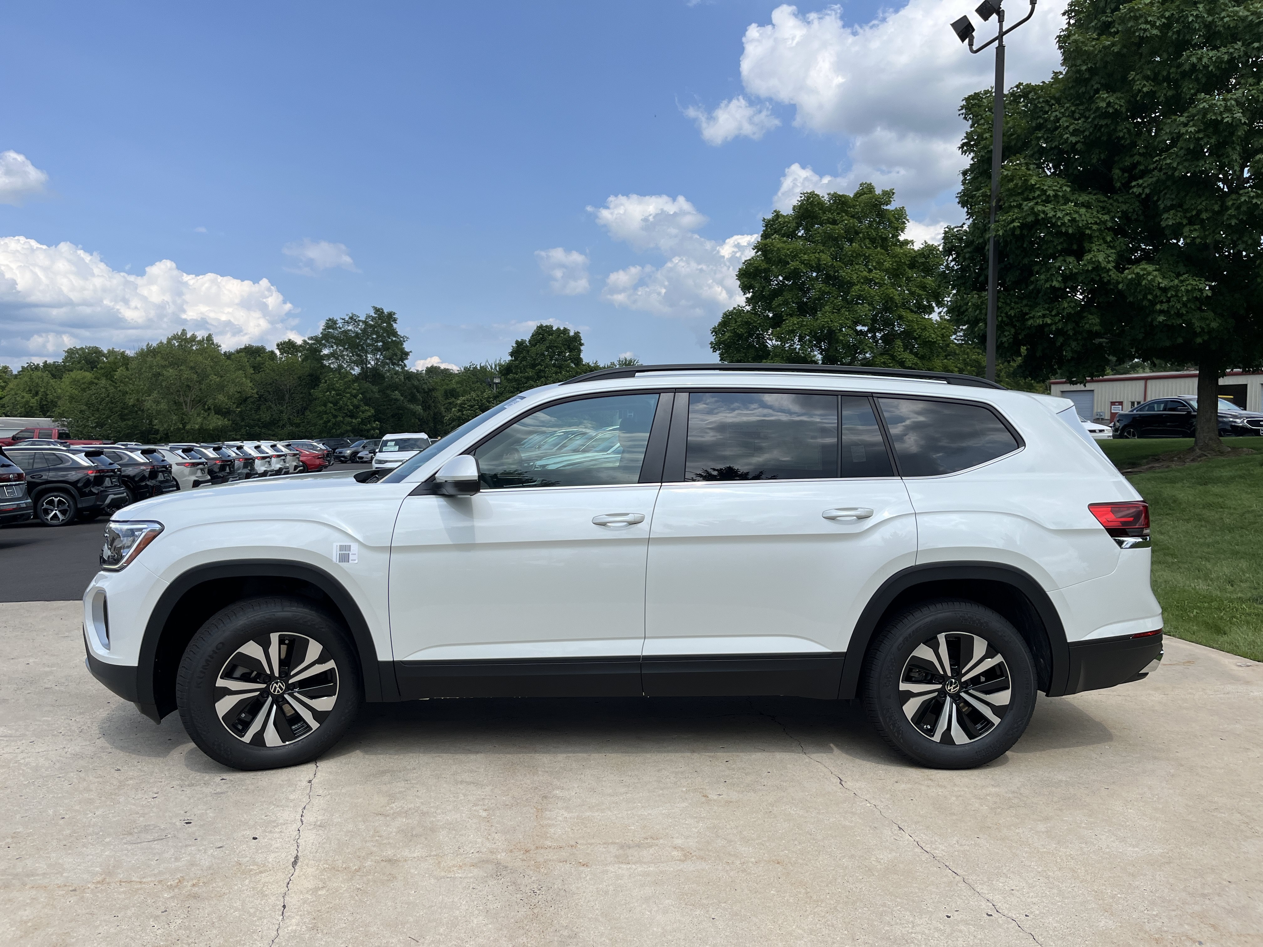 New 2026 Opal White Pearl Volkswagen 2.0T SE image 8
