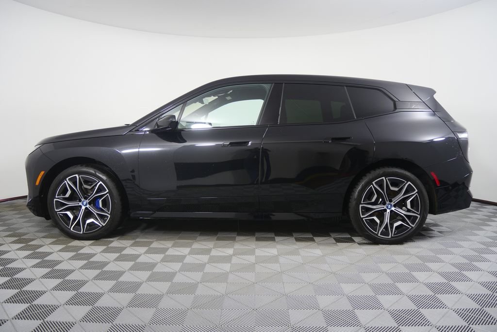 Certified Used 2024 Black Sapphire Metallic BMW xDrive50 image 6