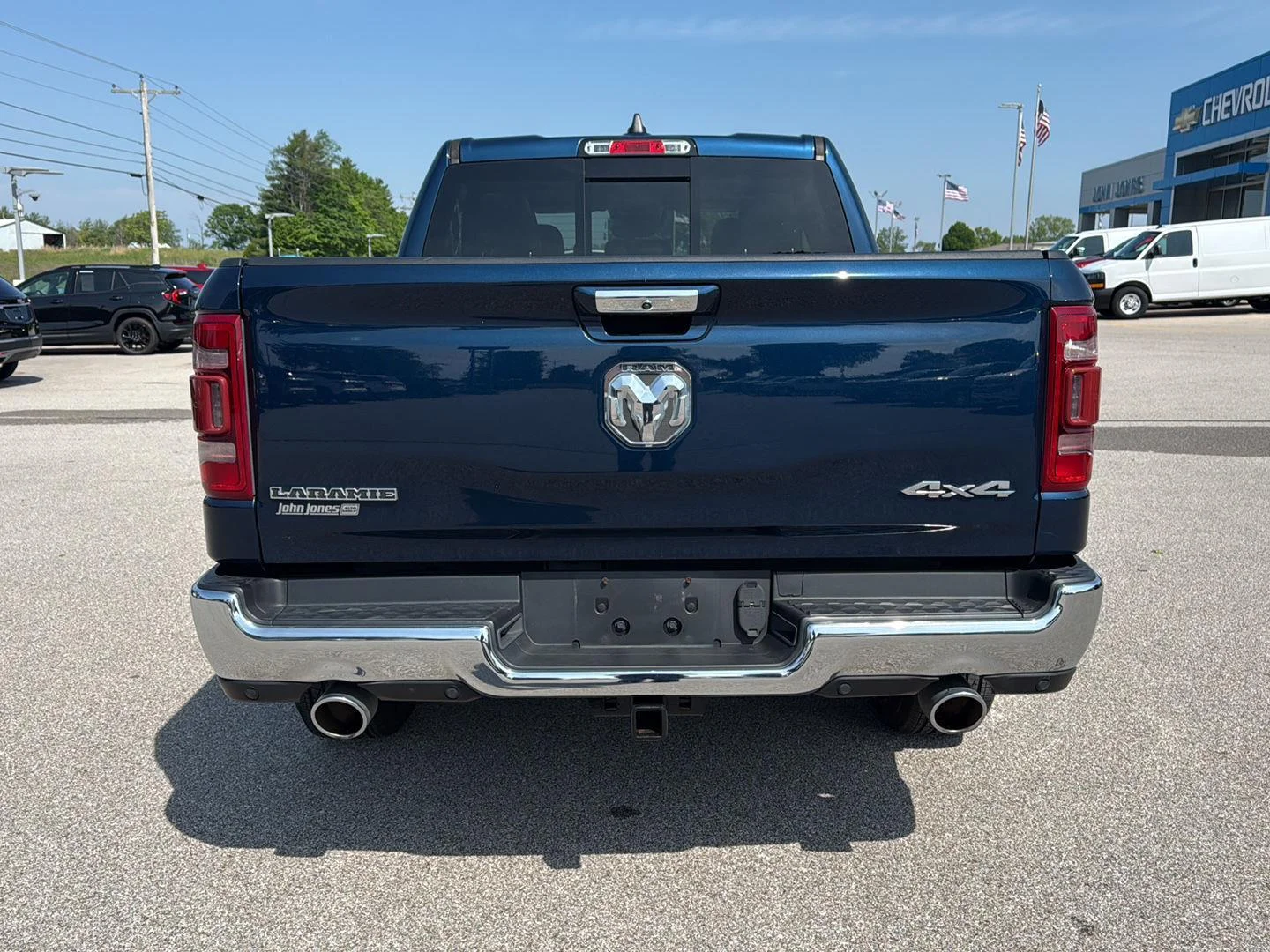 Used 2022 Patriot Blue Pearlcoat Ram Laramie image 15