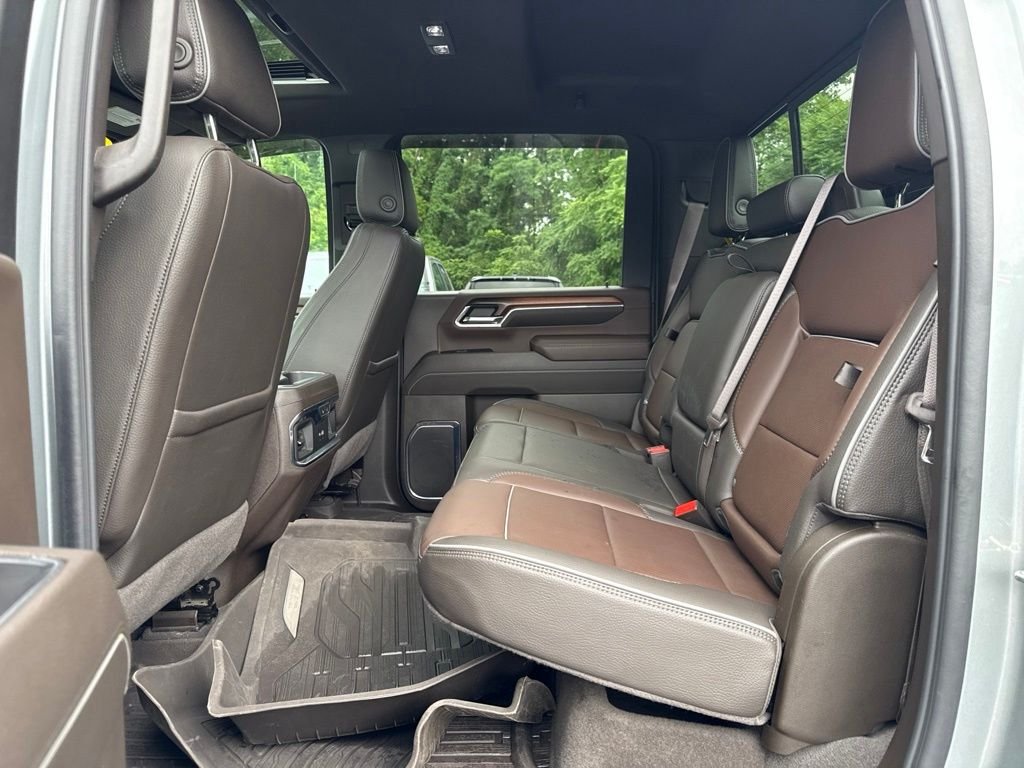 Used 2024 Silver GMC Denali image 14
