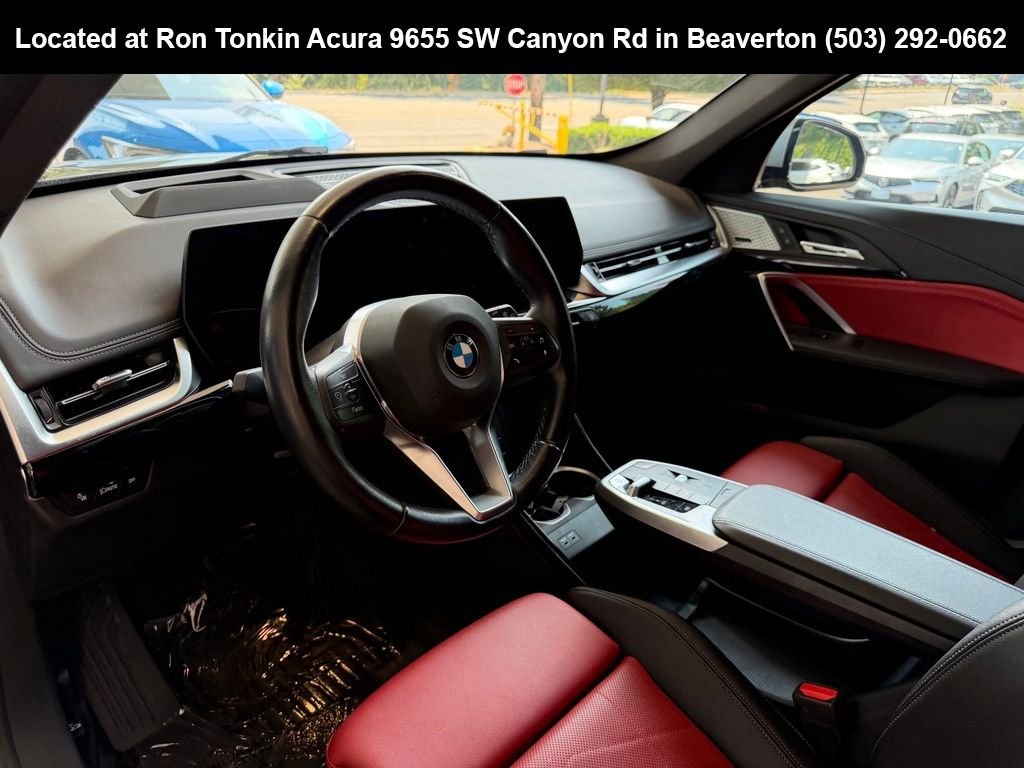 Used 2023 Jet Black BMW xDrive28i image 16