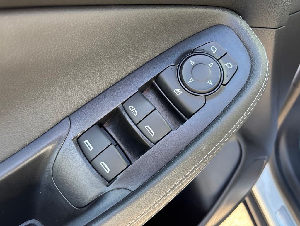 Used 2023 White Buick Preferred image 19