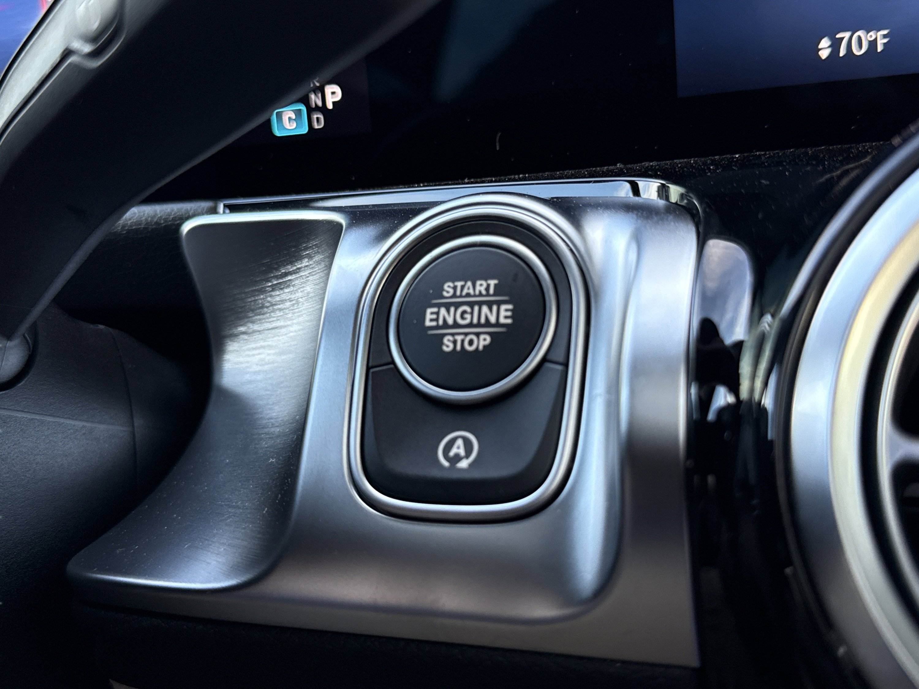 New 2026 Polar White Mercedes-Benz GLB 250 image 46