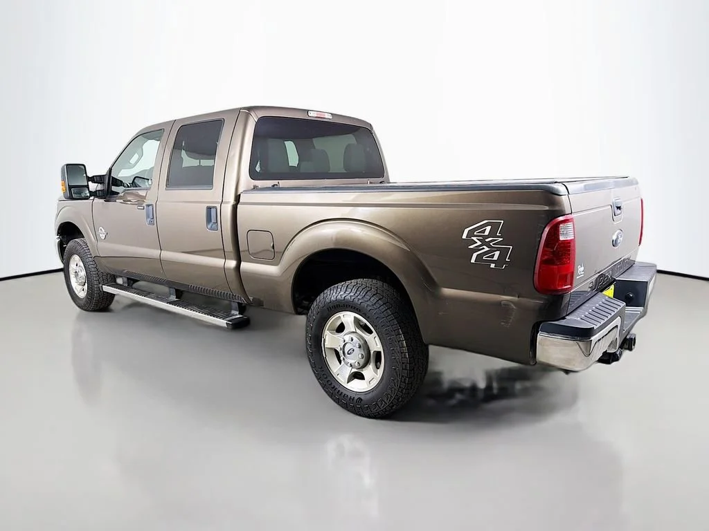 Used 2015  Ford Lariat image 8