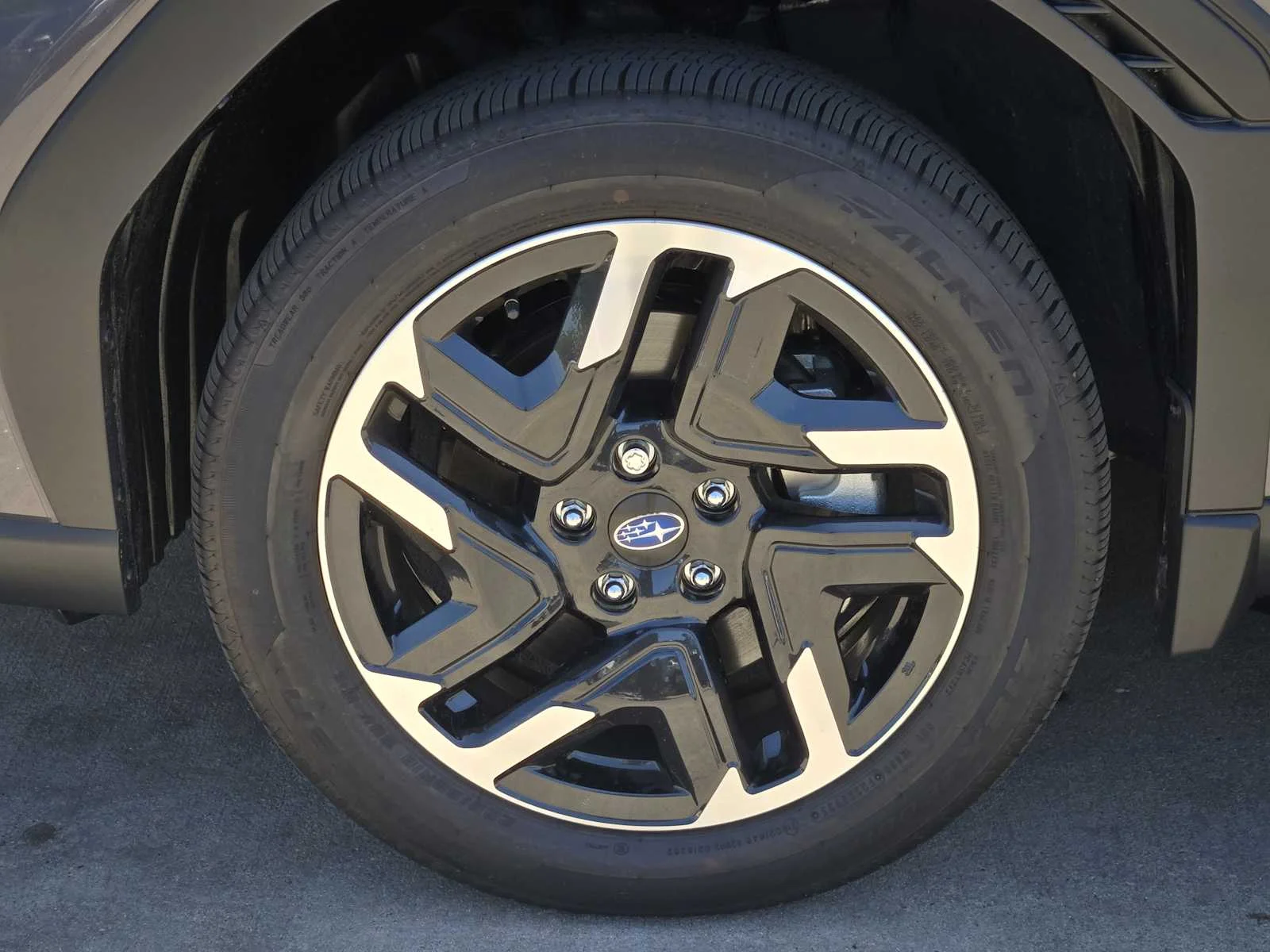 New 2026 MAGNETITE GRAY METALLIC Subaru Limited image 7