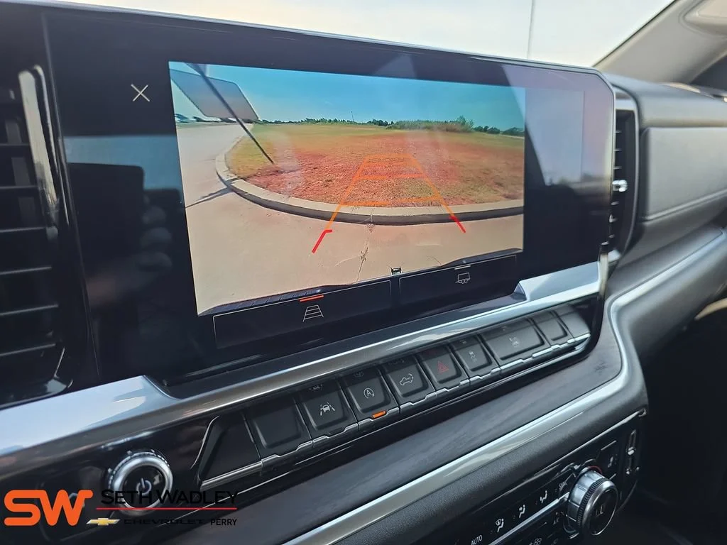 2025 GMC Sierra 1500 SLT - Photo 23