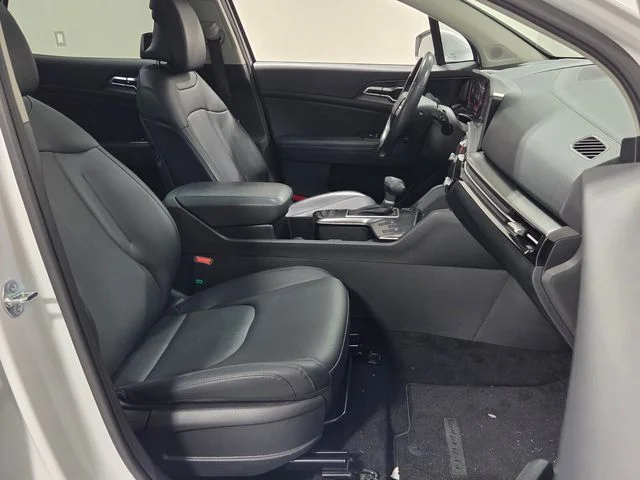 Used 2026 White Kia EX image 16