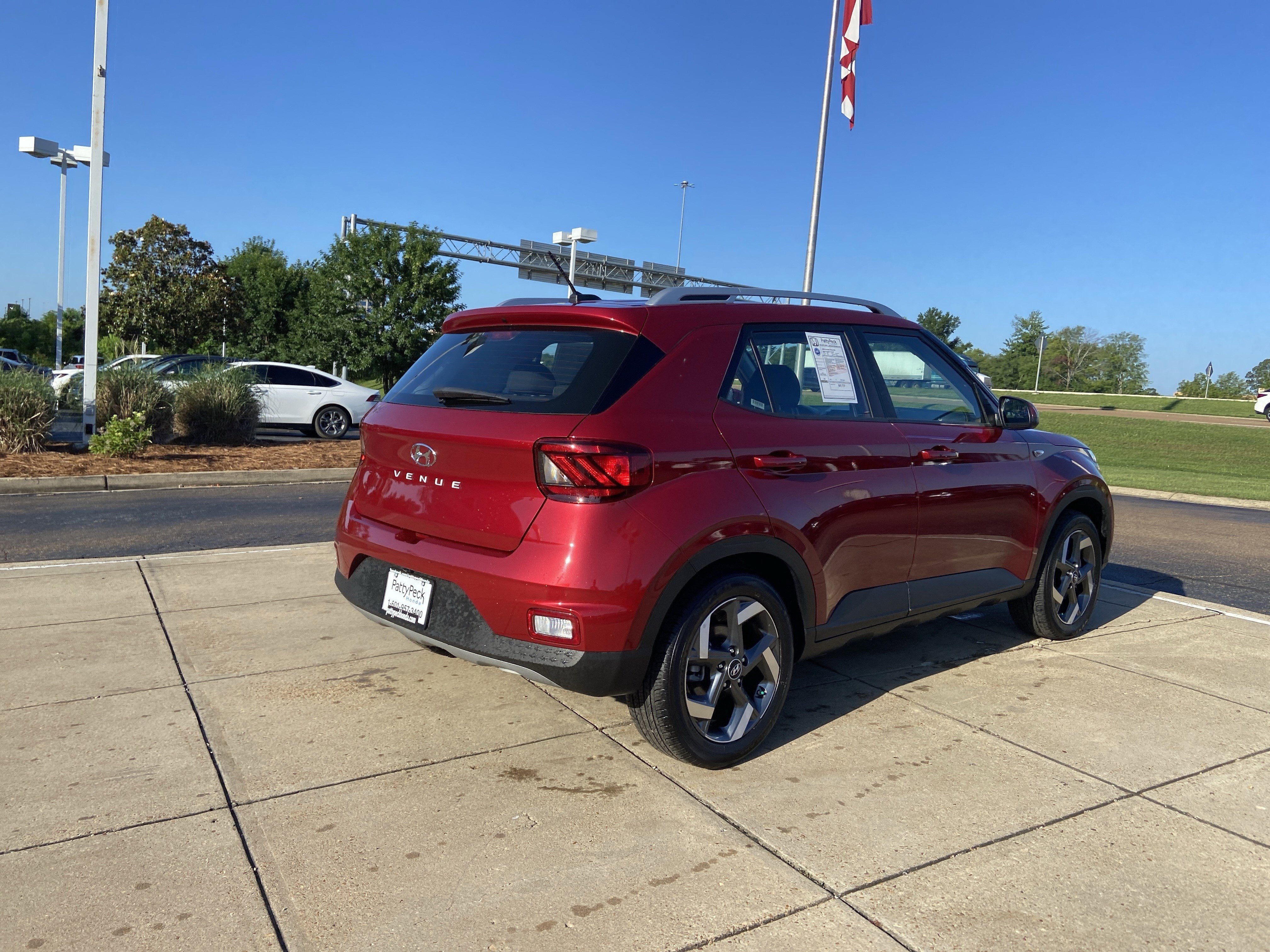 Used 2025 Ultimate Red Hyundai SEL image 11