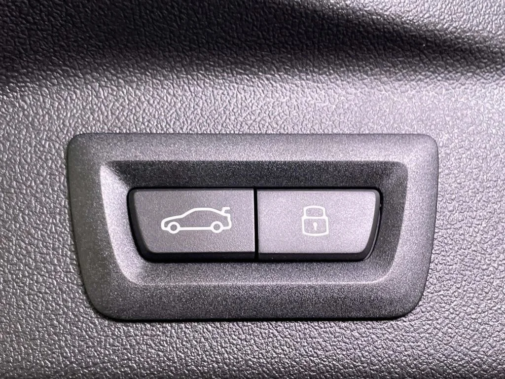 New 2027 Gray BMW xDrive40i image 21