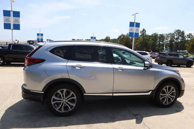 Used 2020 Lunar Silver Metallic Honda Touring image 3