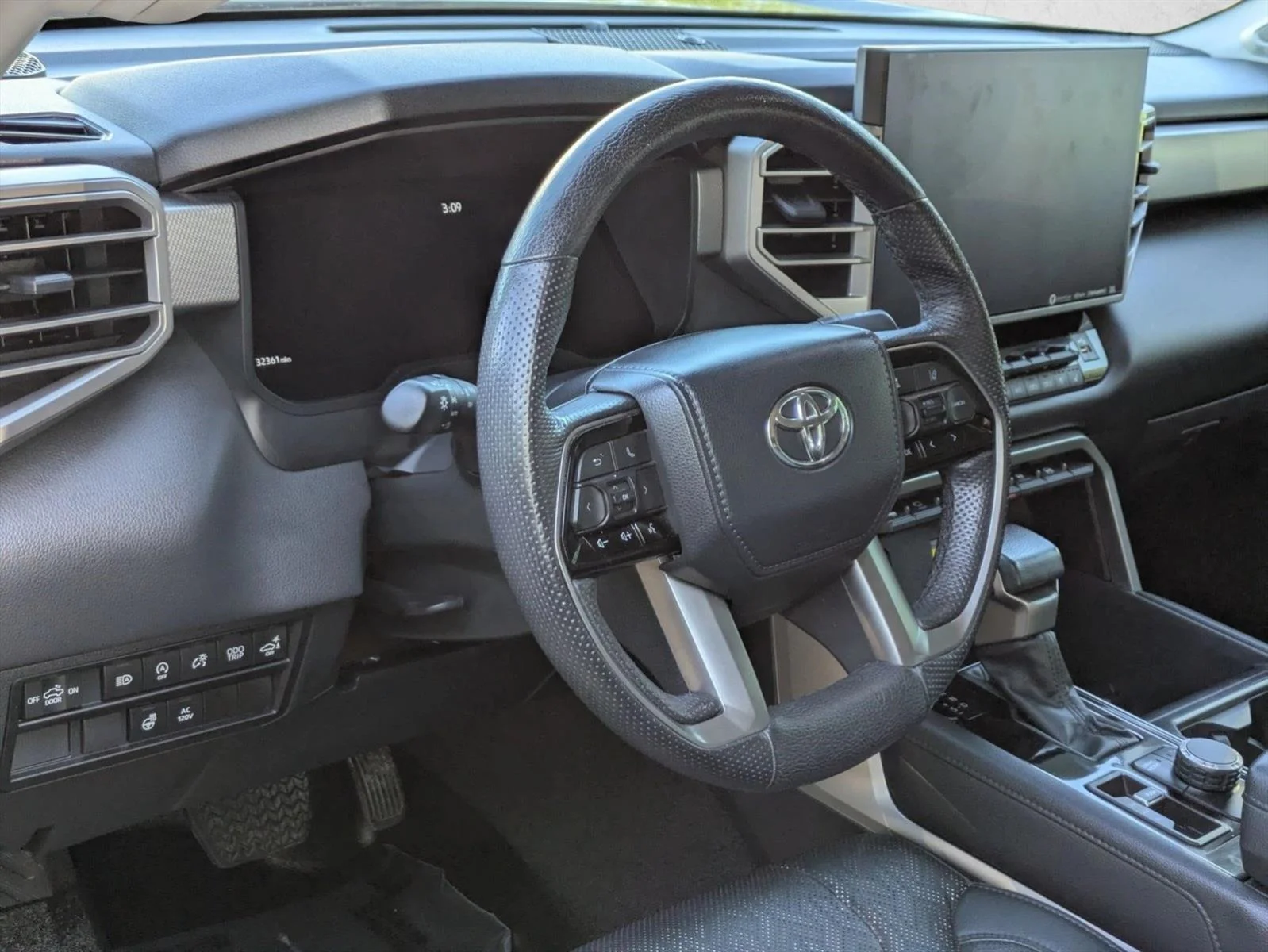 2024 Toyota Tundra Limited - Photo 9