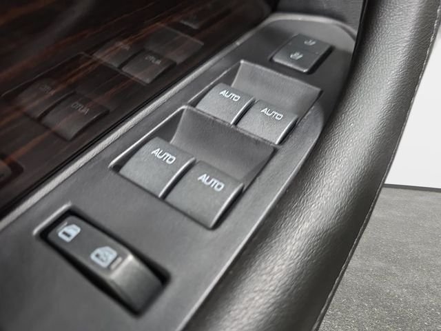 Used 2011 Black Lincoln EcoBoost image 27