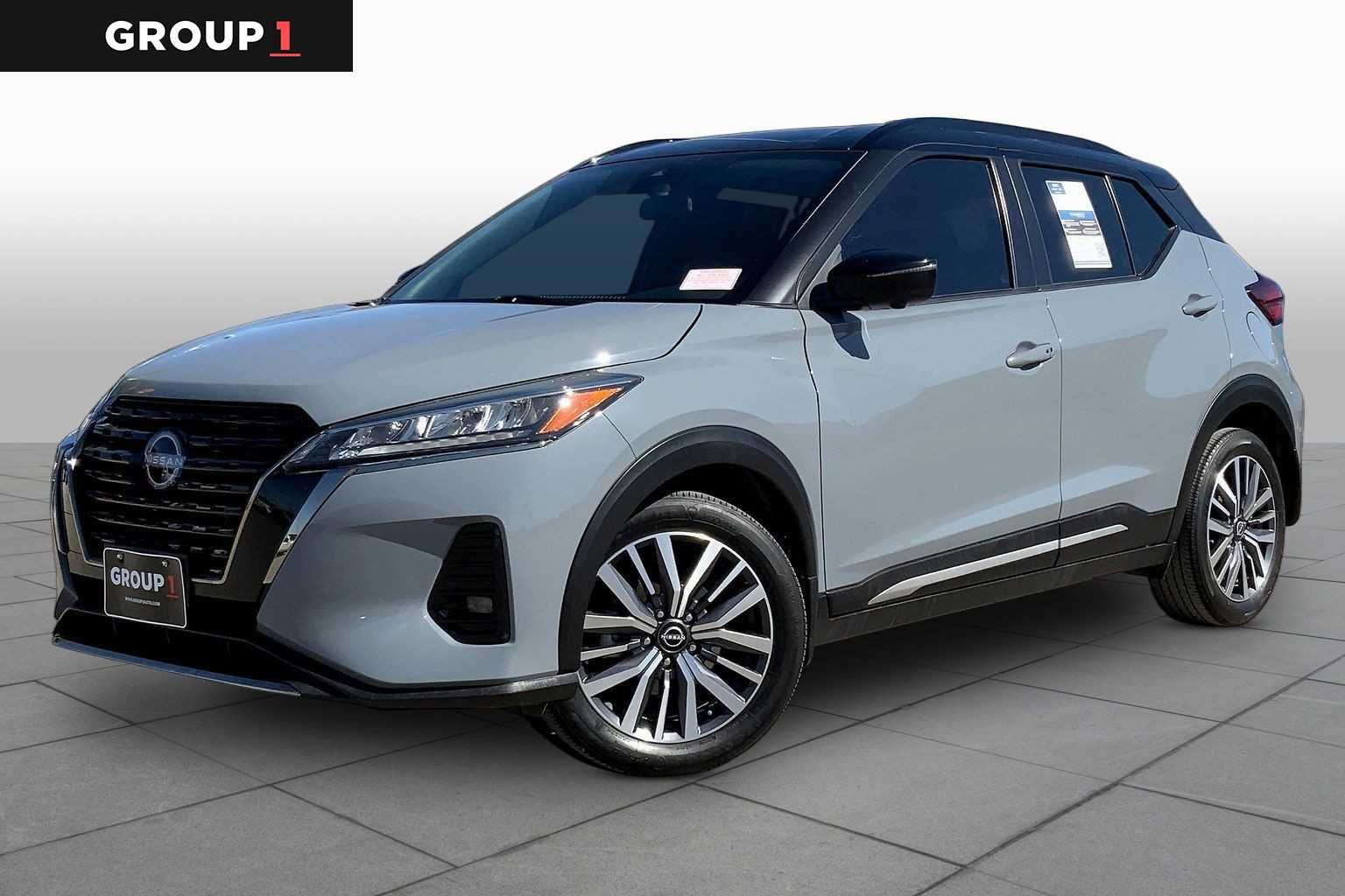 2023 Nissan Kicks SR