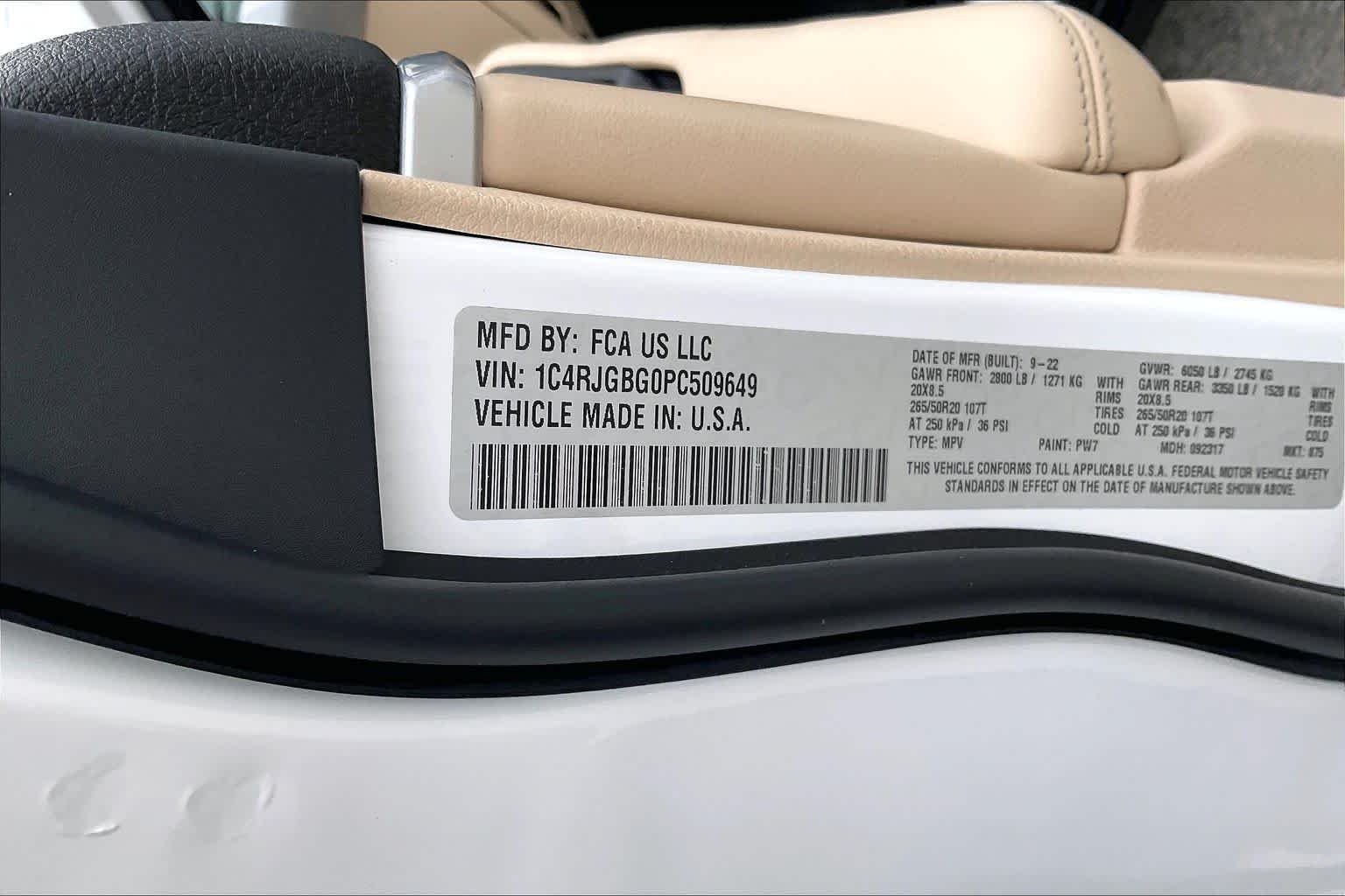 Used 2023 Bright White Clearcoat Jeep Limited image 34