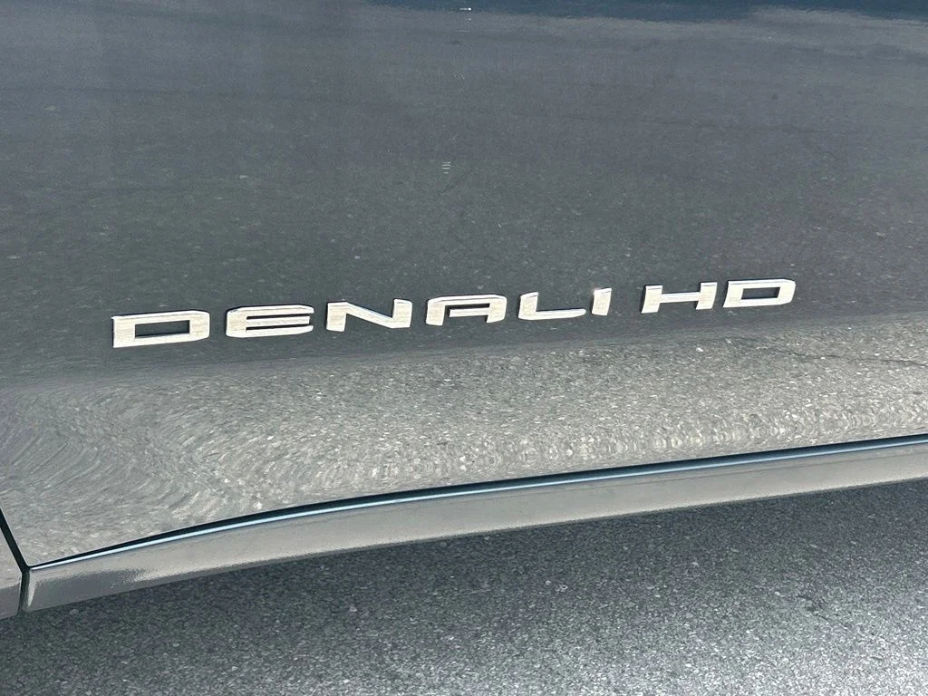 Used 2020 Dark Sky Metallic GMC Denali image 19