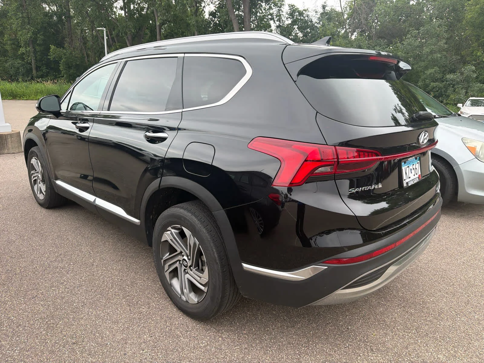 Used 2023 Twilight Black Hyundai SEL image 2
