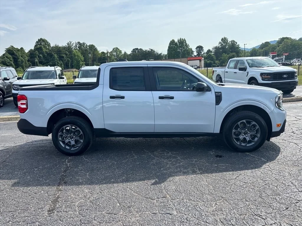 2026 Ford Maverick XLT - Photo 9