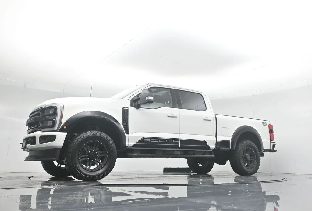New 2026 Star White Metallic Tri-Coat Ford Lariat image 7
