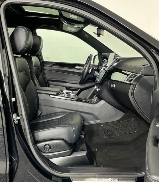 Used 2019 Black Mercedes-Benz GLS 450 image 30