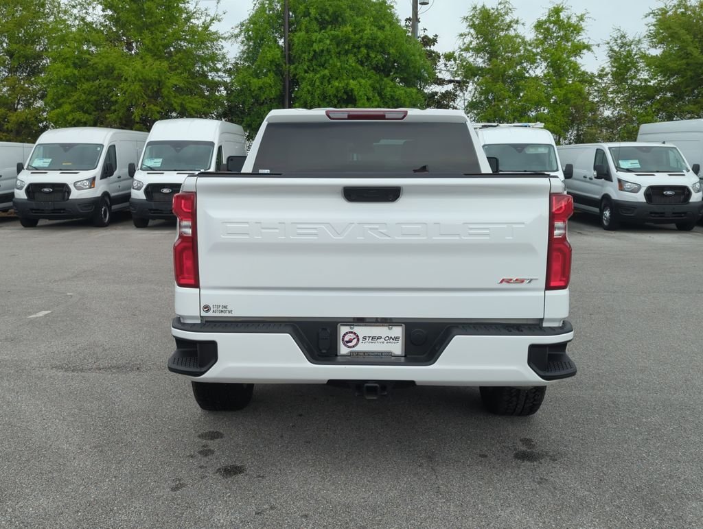 Used 2025 White Chevrolet RST image 6