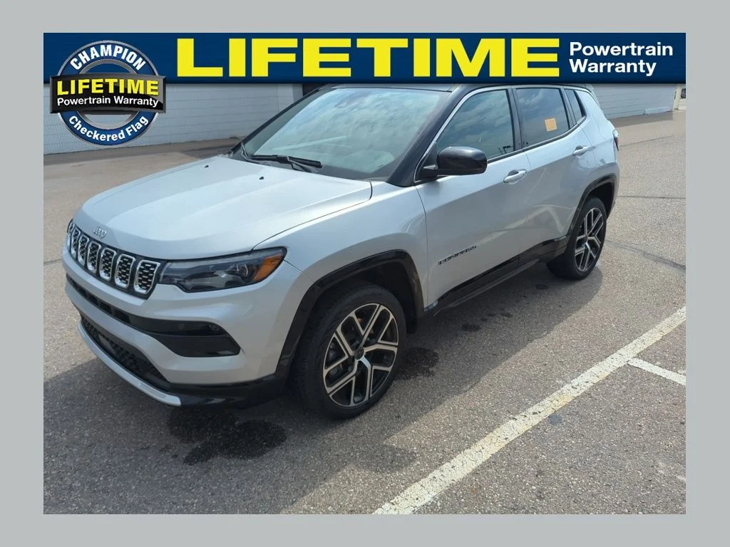 Used 2025 Silver Jeep Limited image 1