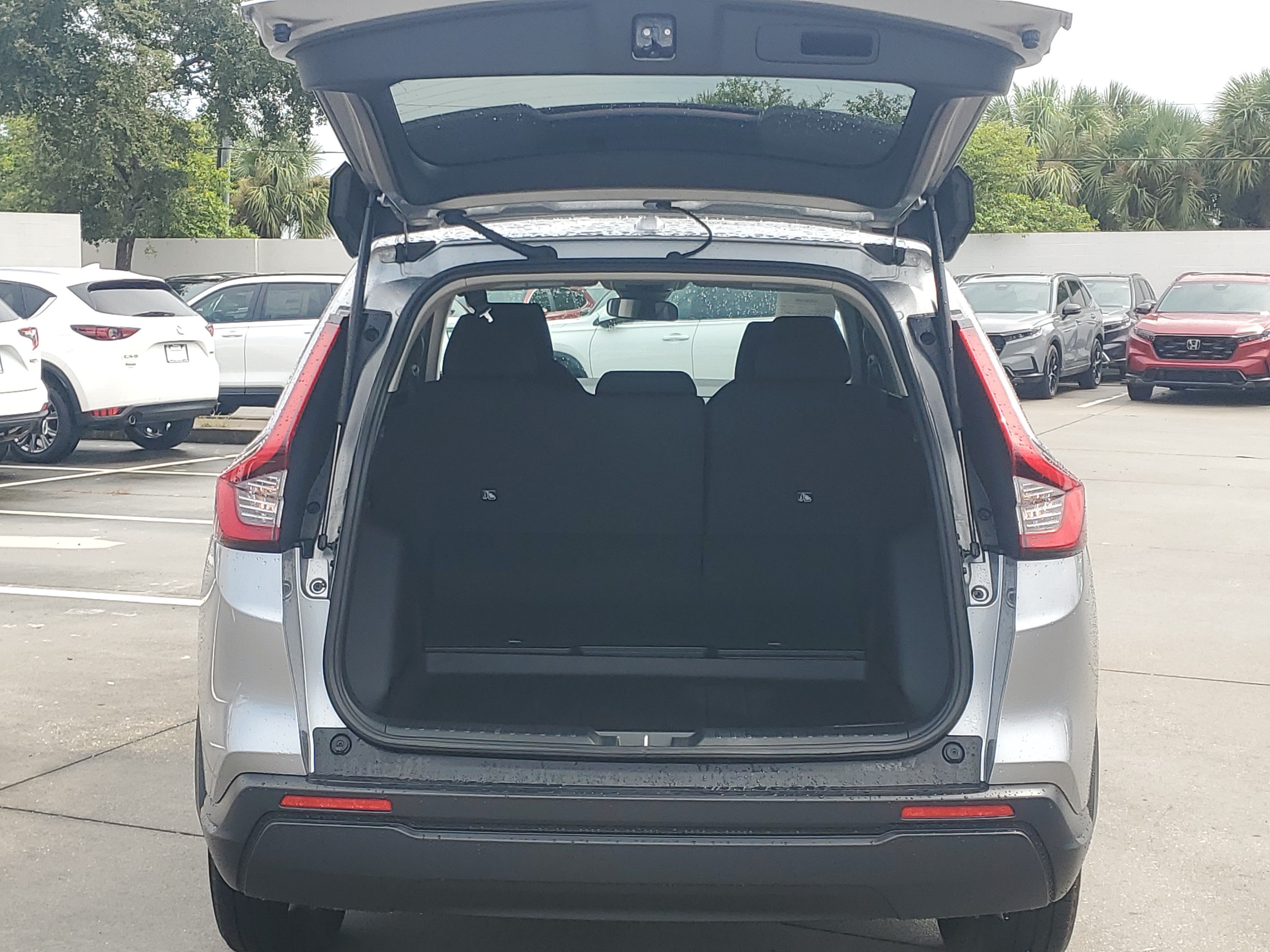 Used 2024 Lunar Silver Metallic Honda EX image 8