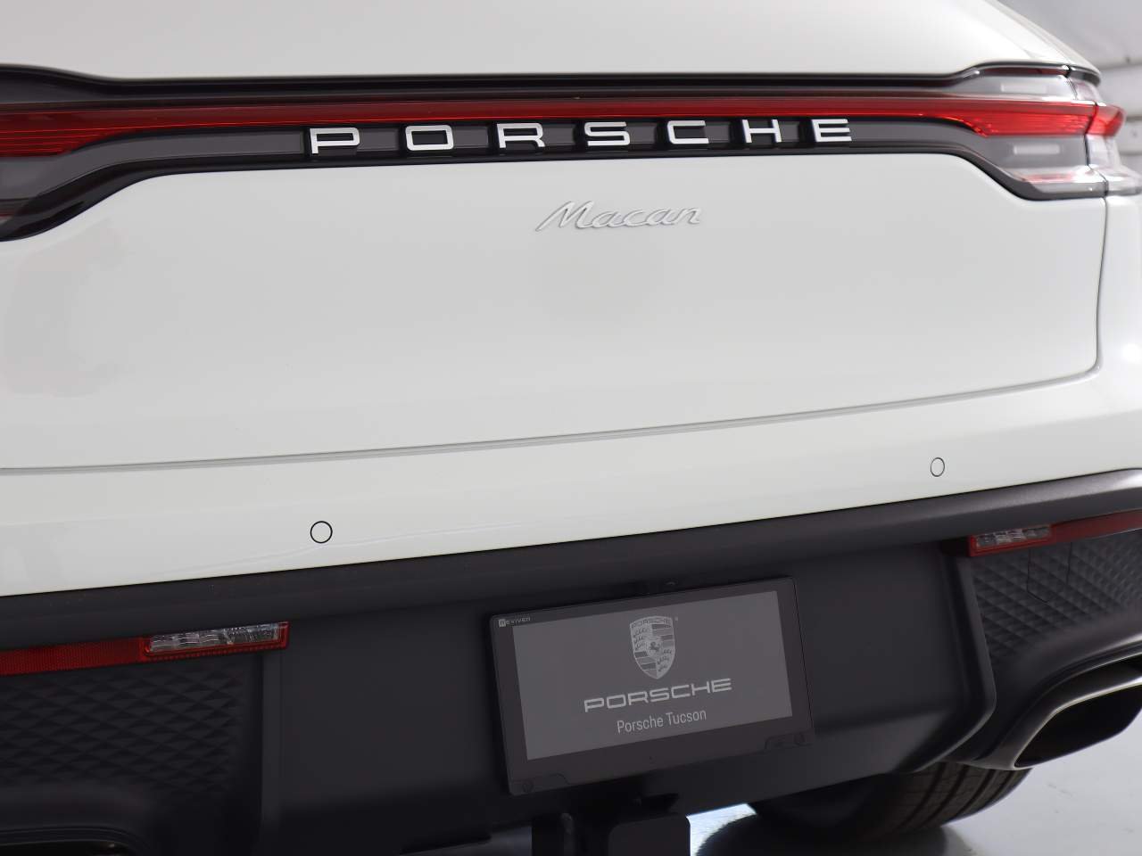 2025 Porsche Macan - Photo 26