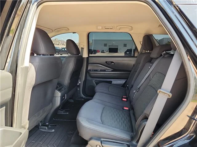 Used 2025 Super Black Nissan S 4x4 image 10