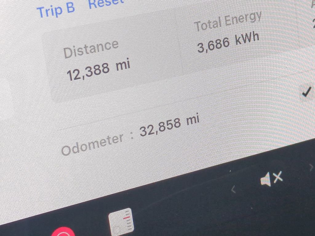 2021 Tesla Model Y Long Range - Photo 35