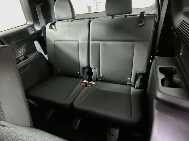 New 2027 Black Hyundai SE image 12