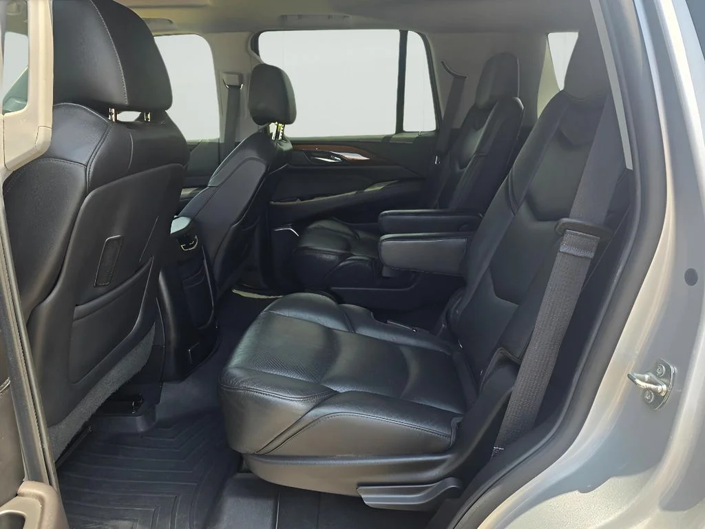 Used 2019 Radiant Silver Metallic Cadillac Luxury image 11