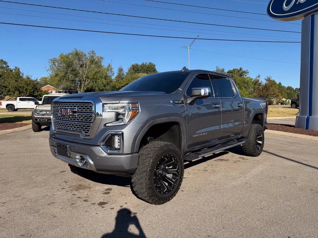 Used 2020 Gray GMC Denali image 3