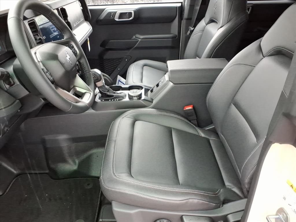 New 2026 Desert Sand Ford Badlands® image 12