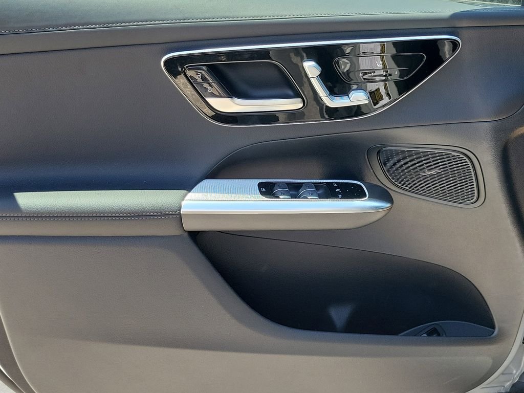 New 2026 MANUFAKTUR Alpine Grey Mercedes-Benz GLC 300 image 16