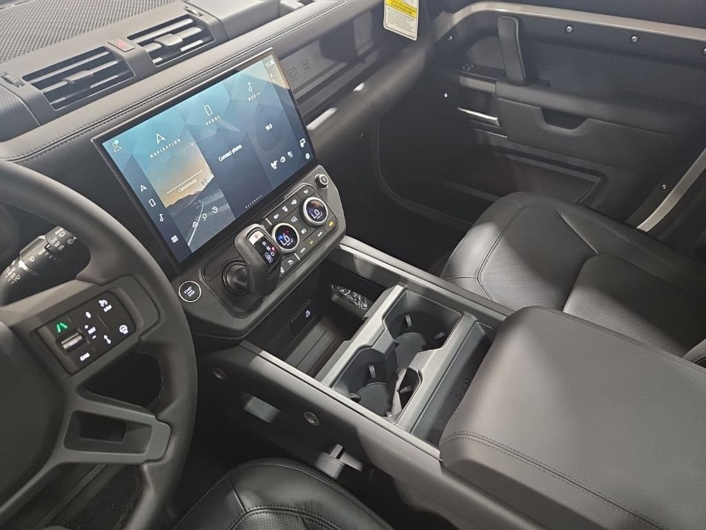 New 2026 Borasco Grey Land Rover X-Dynamic SE image 15