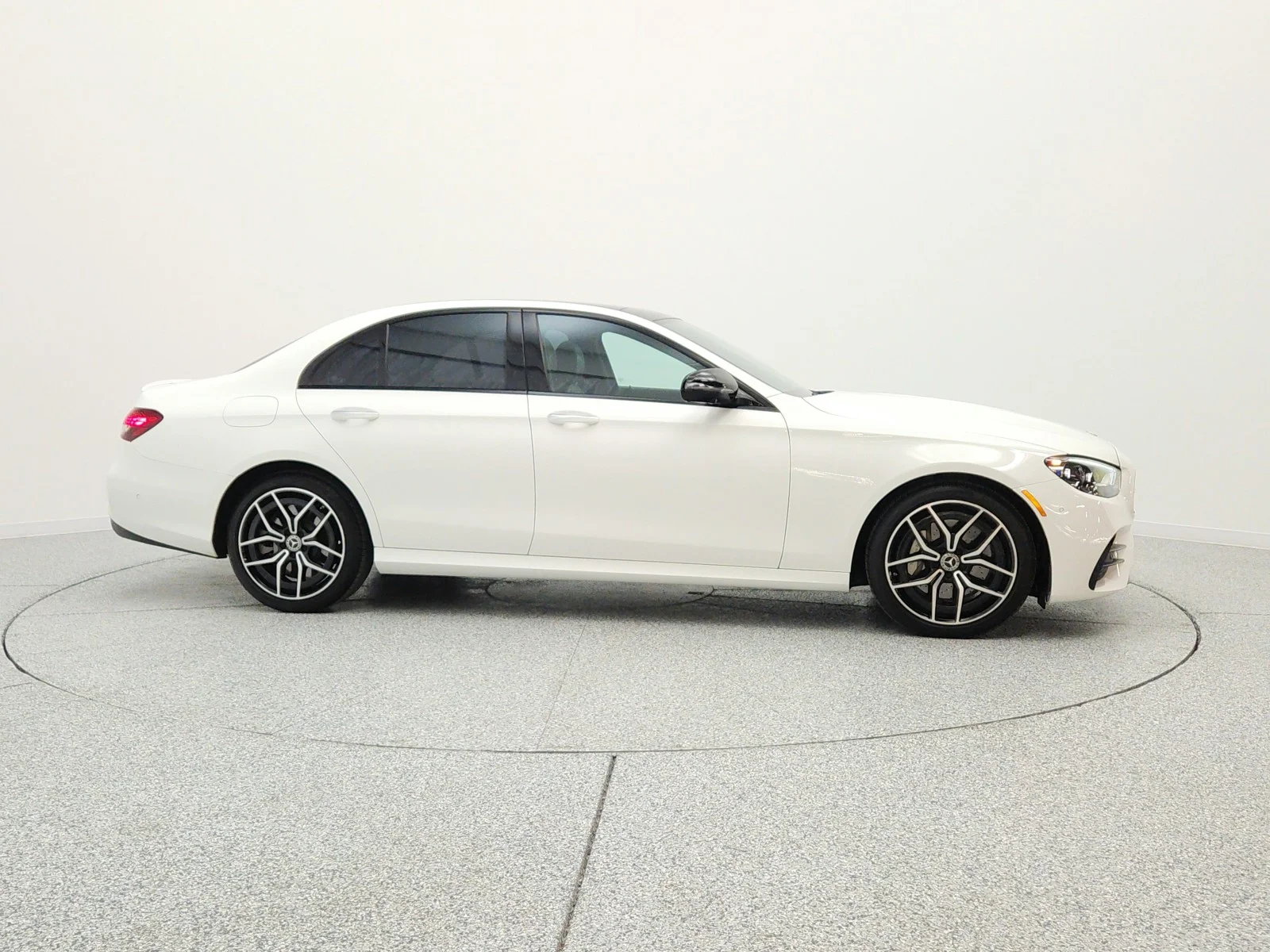 Certified Used 2023 Polar White Mercedes-Benz E 450 4MATIC® Sedan image 4