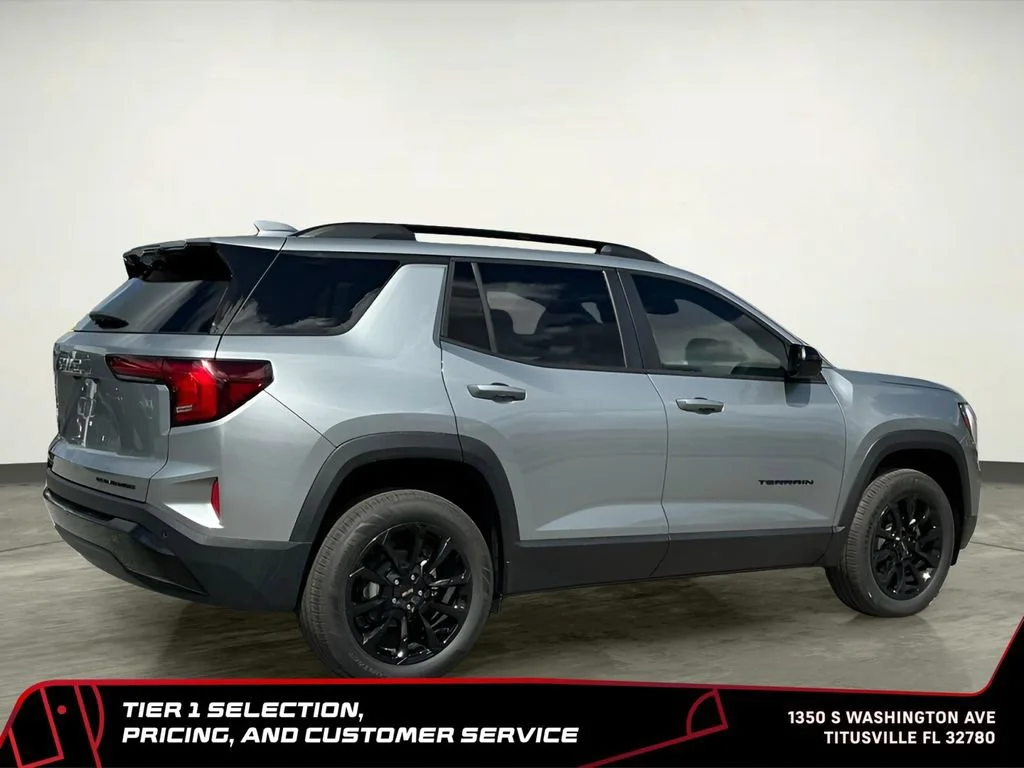 New 2026 Sterling Metallic GMC Elevation image 8