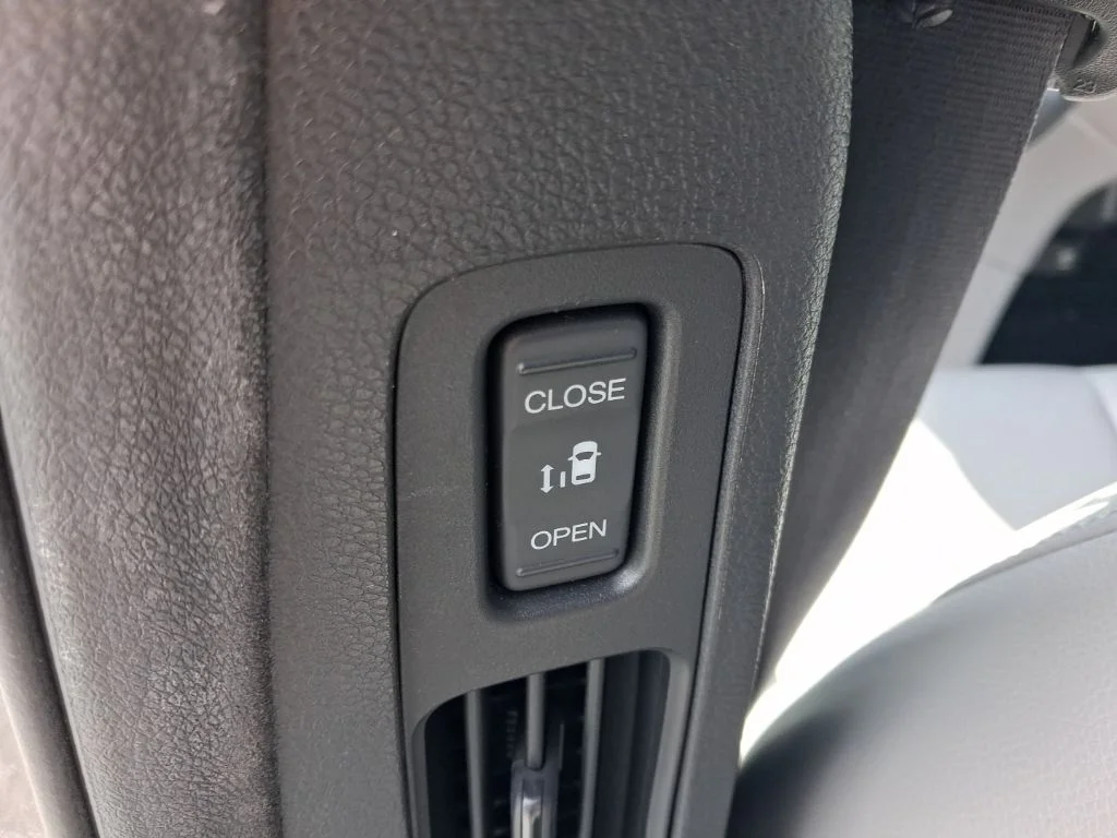 Used 2020 Gray Honda EX-L image 24