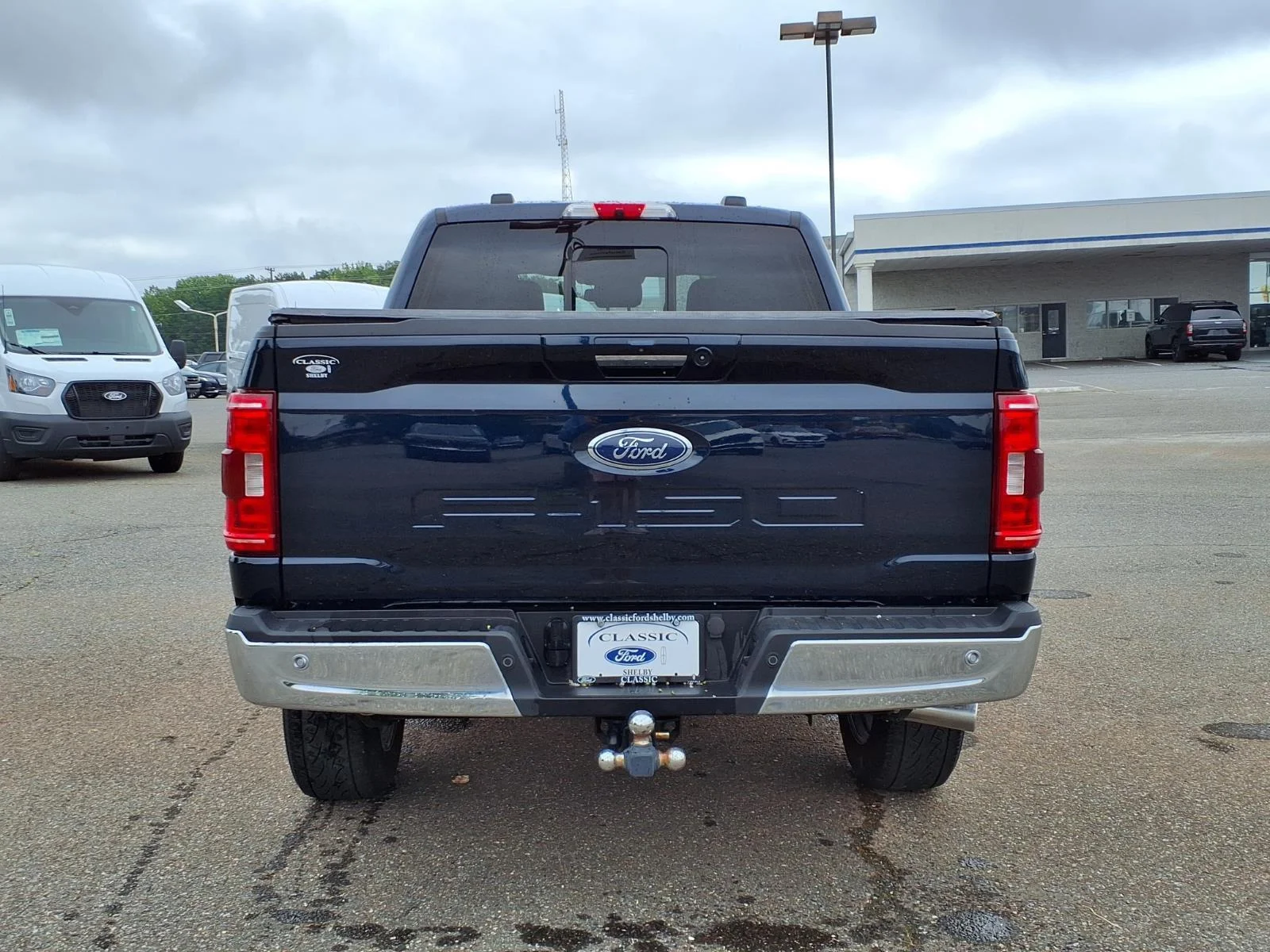 Used 2022 Antimatter Blue Metallic Ford XLT image 8