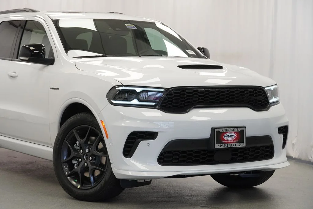 New 2026 White Knuckle Clear-Coat Exterior Paint Dodge GT Plus HEMI V8 image 3