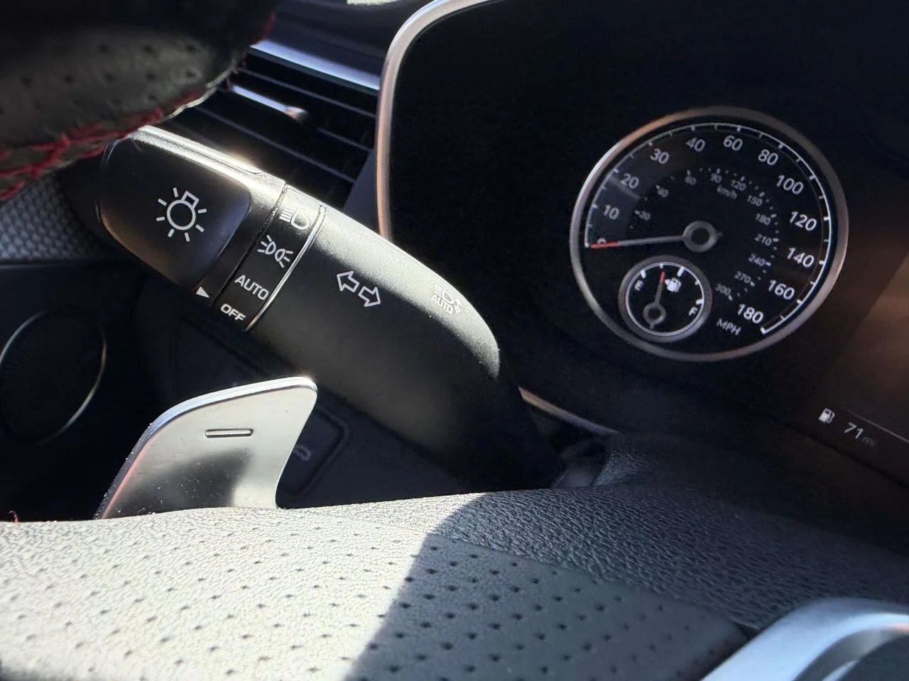 Used 2022 Adriatic Blue Genesis 3.3T AWD image 32
