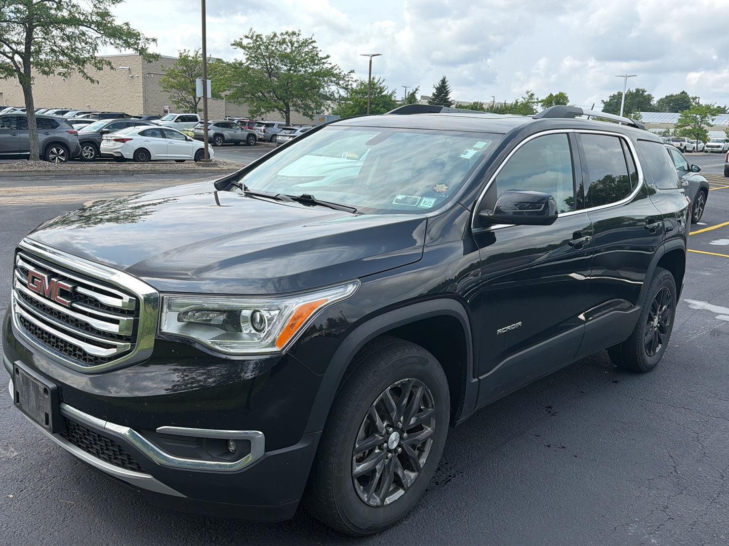 Used 2019 Ebony Twilight Metallic GMC SLT image 3