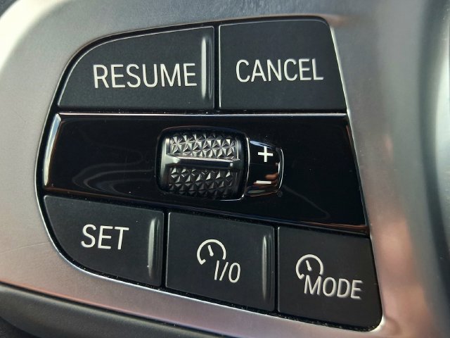 Used 2025 Gray BMW sDrive40i image 16