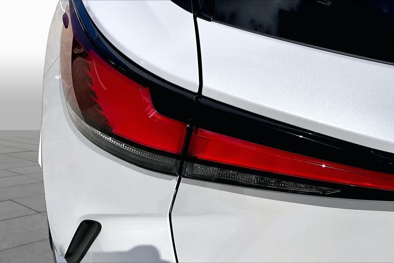 Certified Used 2025 Eminent White Pearl Lexus Premium Plus image 29