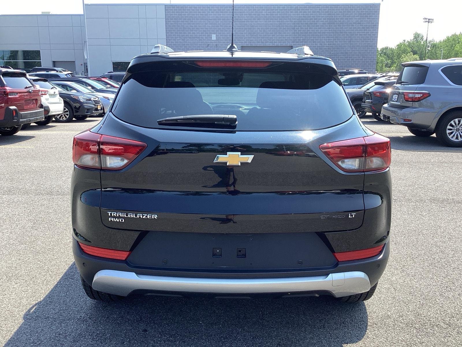 Used 2022 Mosaic Black Metallic Chevrolet LT image 6